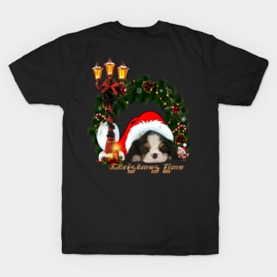 Christmas time cute puppy with bird T-Shirt